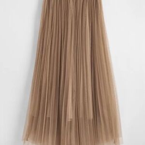 RueChic Scallop Edge Waist Mesh Overlay Skirt